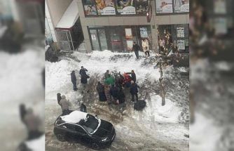 Çatıdan düşen kar kütlesinin altında kalan kadın hayatını kaybetti
