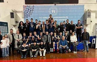 Çayırova’nın genç basketbolcuları Kocaeli ikincisi oldu