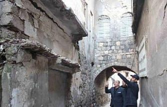 Cizre’de 200 yıllık tarihi kemerli ev yıkılma tehlikesiyle karşı karşıya
