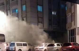 Çorlu’da park halindeki otomobile alev alev yandı