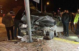 Çorum’da iki otomobil çarpıştı: 4 yaralı