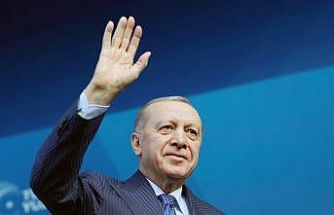 Cumhurbaşkanı Erdoğan: "Bizimle laf değil eser, hizmet yarıştırın"