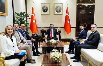 Cumhurbaşkanı Yardımcısı Yılmaz: "ABD Türkiye Büyükelçisi Barrack ile ikili ilişkilerimizin daha da güçlendirilmesi ve derinleştirilmesi konularını ele aldık"