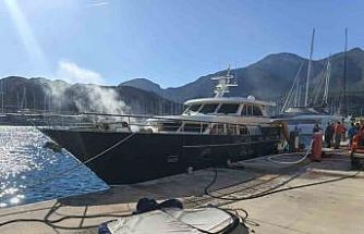 Datça’daki bir marinadaki motoryat yangını paniğe neden oldu