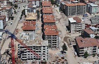Depremde 35 kişinin hayatını kaybettiği Velioğlu Apartmanı ve Meral İş Hanı davalarında karar