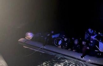 Didim açıklarında 25 düzensiz göçmen kurtarıldı