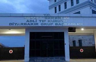 Diyarbakır’da silahla boğazından vurulan şahıs hayatını kaybetti