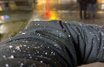 Düzce’de beklenen kar yağışı başladı