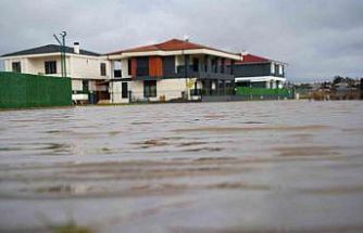 Edirne’de milyonluk villalar sular altında kaldı