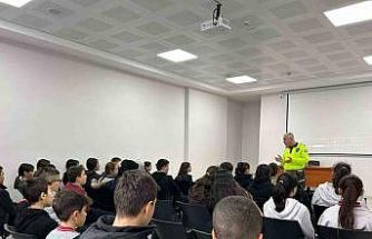 Eğirdir’de 135 öğrenciye trafik güvenliği eğitimi verildi