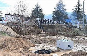 Eğirdir’den gelen içme suyu borusundaki patlak ekiplerce giderildi