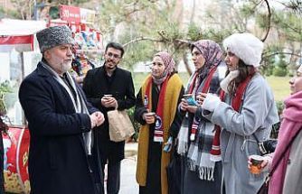 EĞİTİM-BİR-SEN’den ek atama bekleyen öğretmen adaylarının eylemine destek
