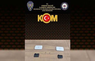 Ehliyet sınavında kopya düzeneğiyle yakalandılar