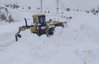 Elazığ’da 130 köy yolu açıldı,  207’sinde çalışmalar sürüyor