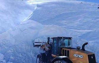 Elazığ’da kapalı 115 köy yolunda çalışmalar sürüyor