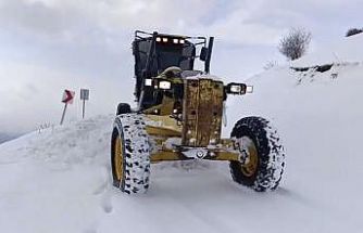 Elazığ’da kapalı 320 köy yolunda çalışmalar sürüyor