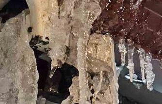 Elazığ’da metrelerce buz sarkıtı oluştu