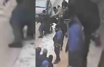 Elazığ’da sokak ortasında tekme tokat kavga: O anlar kamerada