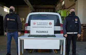 Elektronik sigaraya esrar gizlediler