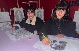 Engel tanımayan ikizlerin resim aşkı