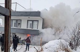 Evde çıkan yangın korkuttu