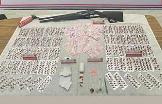 Evinde ve aracında uyuşturucu bulunan şahıs tutuklandı