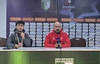 Evren Otyakmaz: "Kendi sahasında yenilmemiş bir takımı yendiğimiz için gururluyuz"