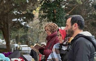 Ferdi Tayfur vefatının 1. yıl dönümünde mezarı başında anıldı