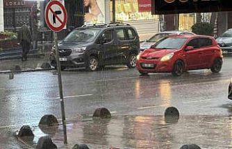 Fırtına ve kar uyarılarının ardından Arnavutköy’de yağış başladı