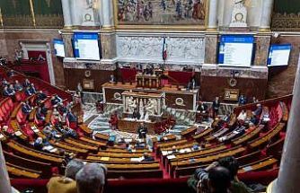 Fransa’da Lecornu hükümetine yönelik iki gensoru önergesi reddedildi