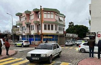 Gazipaşa‘da otomobil ile motosiklet çarpıştı: 2 yaralı