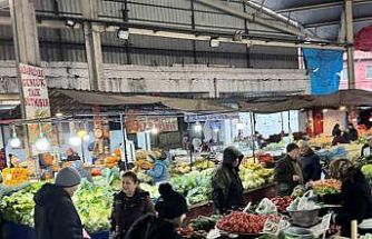 Halk pazarında fiyatlar market fiyatlarının altında kaldı
