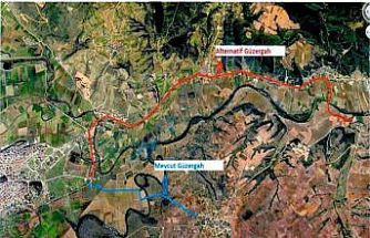 Hasar gören ve beşik gibi sallanan köprü yıkılıyor