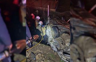 Hatay’da otomobiller çarpıştı: 2 ölü, 3 yaralı