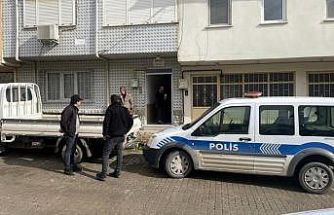 Her gün eşinin mezarına giden yaşlı adam evinde ölü bulundu