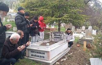 Hisarlı Ahmet, vefatının 42. yılında dualarla anıldı