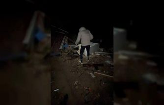 Hortumun savurduğu konteynerdeki yaralı adamın bulunduğu anların görüntüsü çıktı