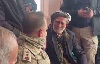 İl Jandarma Komutanı parmağındaki yüzüğü çıkartıp hediye etti, duygu dolu anlar yaşandı