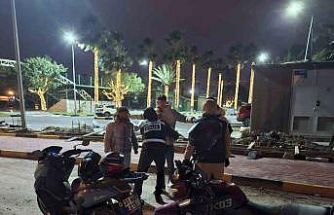 İskenderun polisi soğuk havada asayiş için sahada