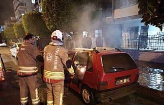 İskenderun’da otomobil yangını