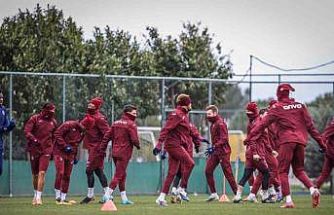 İstanbulspor maçı hazırlıklarını tamamlayan Trabzonspor İstanbul’a gitti