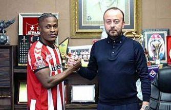 Jonathan Okoronkwo resmen Sivasspor’da