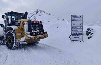 Kahramanmaraş’ın kuzey ilçelerinde kar mesaisi