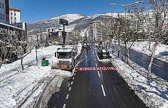 Kahramanmaraş’ta kar temizleme çalışmaları sürüyor