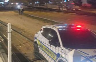 Kaldırıma çarpan motosiklet defalarca takla attı: 22 yaşındaki sürücü hayatını kaybetti