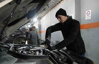Kar yağışı sonrası kışlık araç bakım yoğunluğu arttı