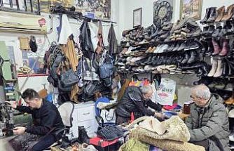 Kara kış ayakkabı tamircilerini ısıttı