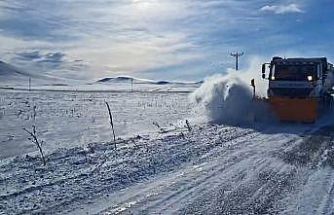 Kars’ta 200 köy yolu ulaşıma kapandı