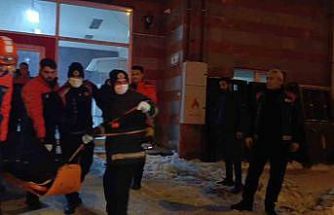 Kars’ta asansör boşluğuna düşen bir kişi hayatını kaybetti