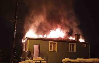 Kars’ta imam evi alev alev yandı